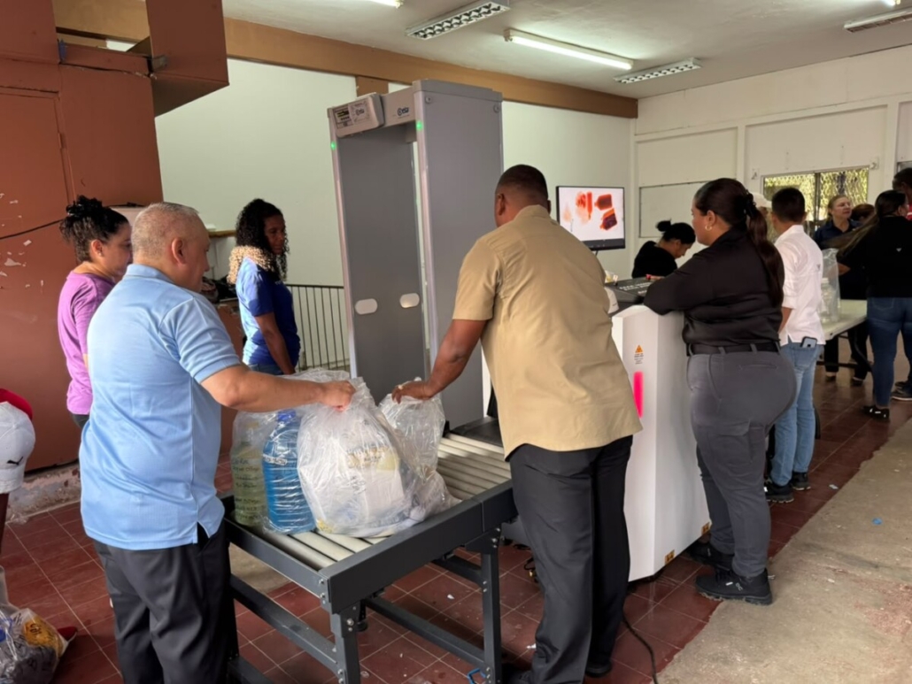 Jornada de entrega de insumos para La Joyita transcurrió en completo orden y bajo estrictos controles de seguridad